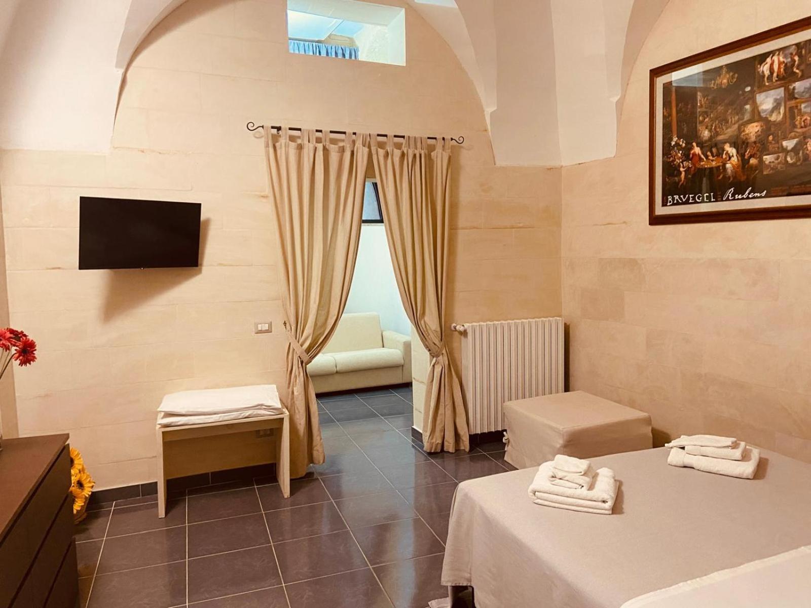 Dimore Di Lecce - La Corte Luaran gambar